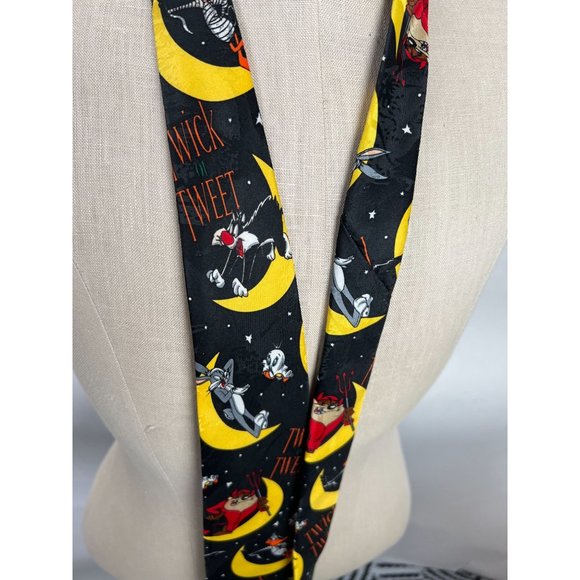 Looney Tunes Addiction Halloween Twick or Tweet Tie Polyester Black - Picture 12 of 16